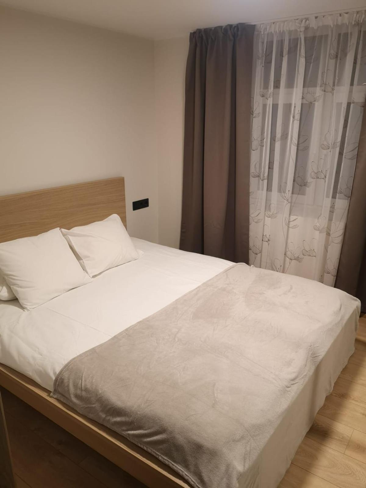 Suur-Posti Apartments Пярну Екстериор снимка
